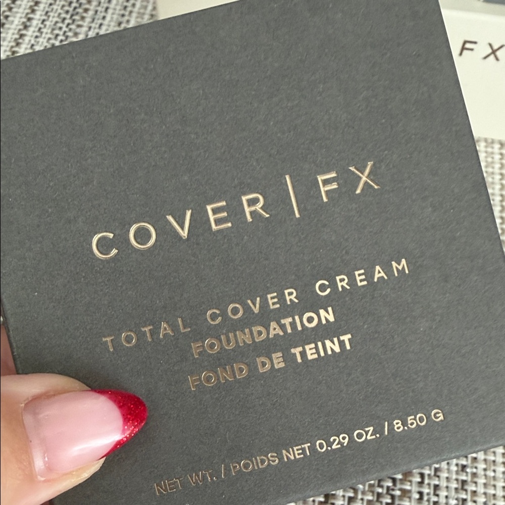 COVER FX 2 Foundations- cream and liquid-& illuminating moisturizer SOLD OUT - Picture 2 of 10